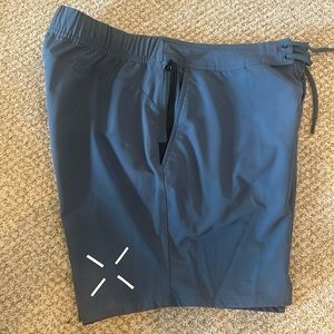 Ten Thousand Foundation Shorts 7" Mens Medium Athletic Gym Linerless gre…